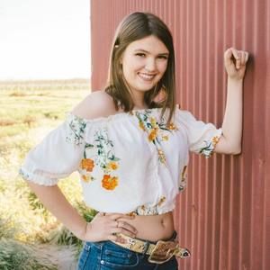 Meet your Posher, Hannah